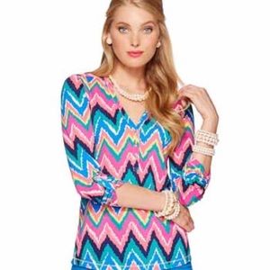 LILLY PULITZER Janelle Chevron Print V-Neck Top